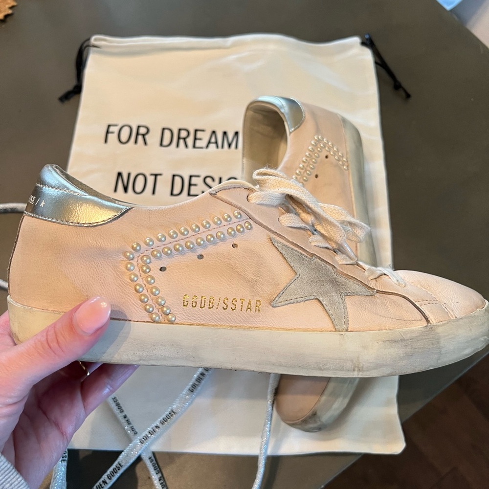 Authentic golden goose